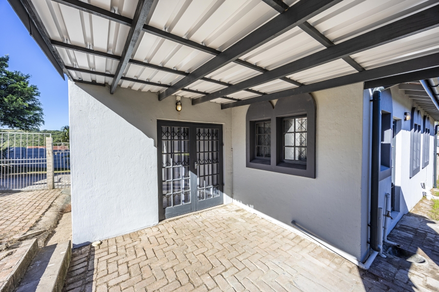 To Let 3 Bedroom Property for Rent in Beacon Bay Eastern Cape